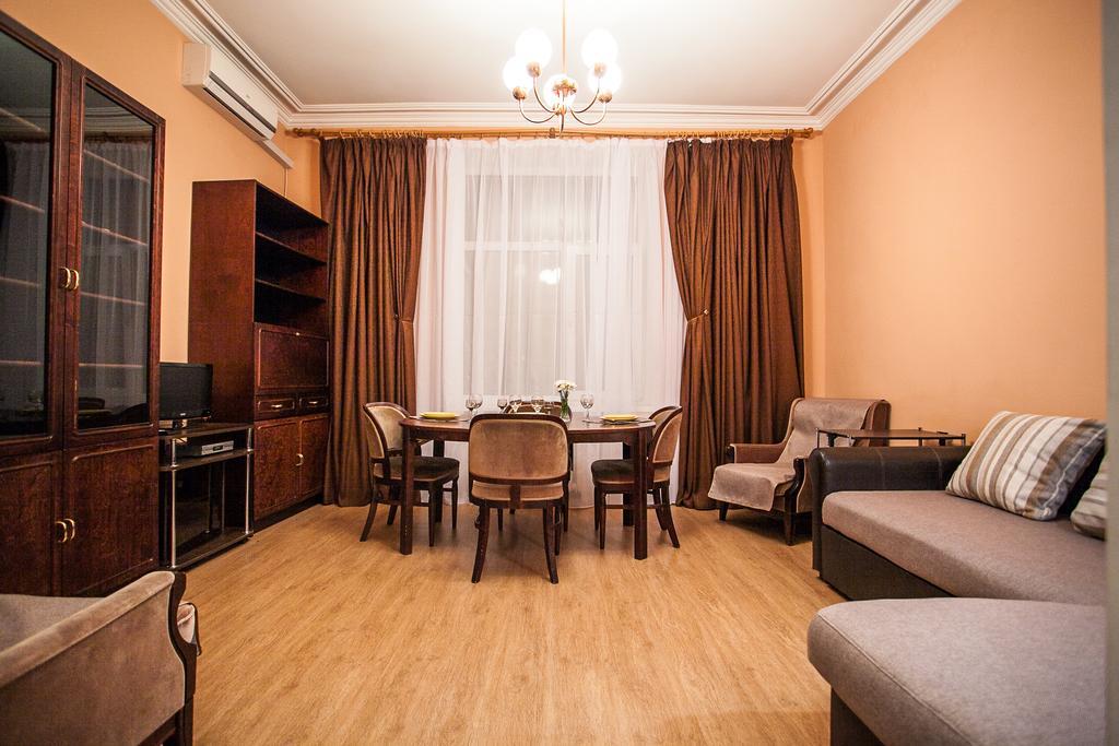Apartment On Khreshchatyk 21 Kyiv Quarto foto